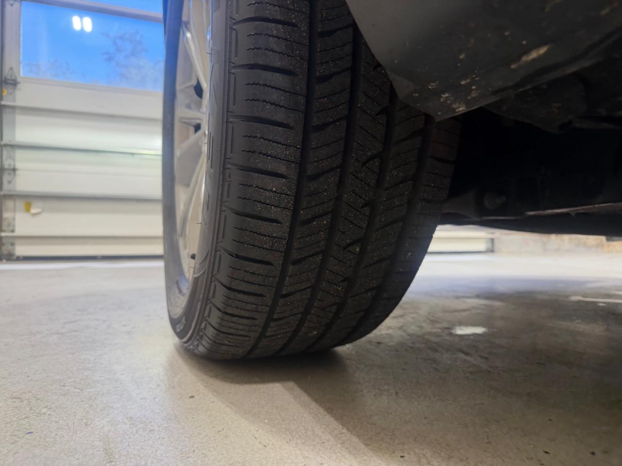 Ford Explorer XLT 4WD 2022