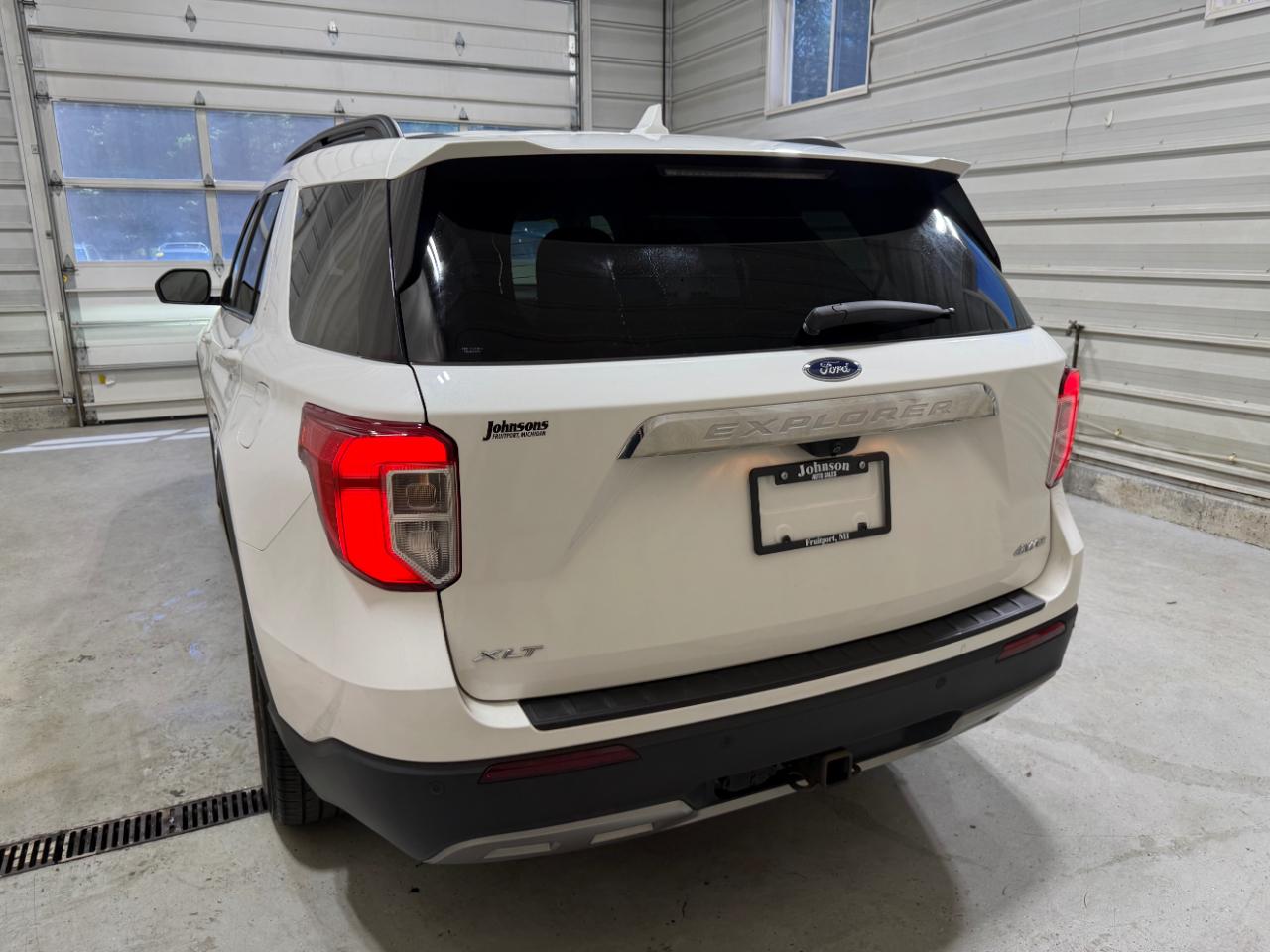Ford Explorer XLT 4WD 2022