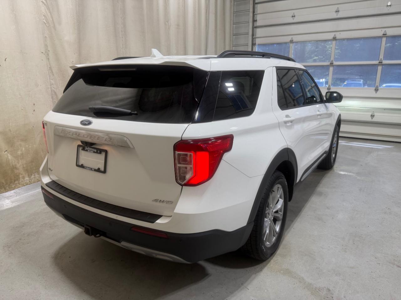 Ford Explorer XLT 4WD 2022