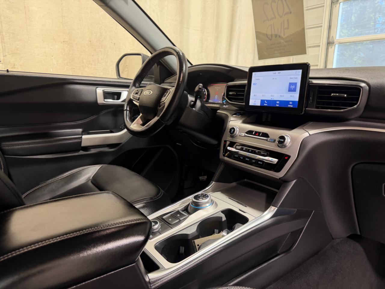 Ford Explorer XLT 4WD 2022