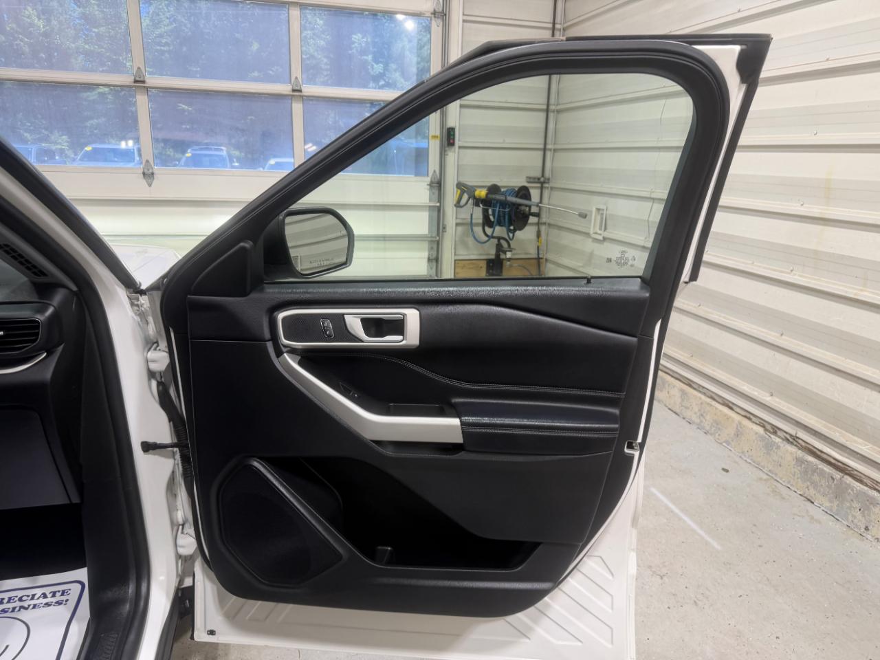 Ford Explorer XLT 4WD 2022