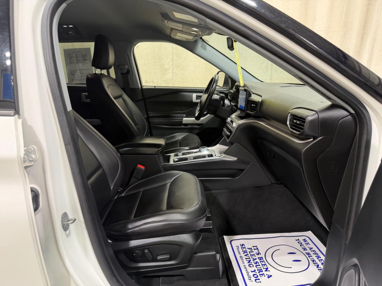 Ford Explorer XLT 4WD 2022