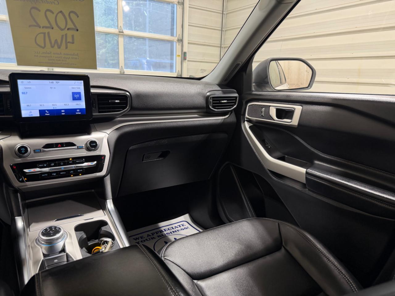 Ford Explorer XLT 4WD 2022