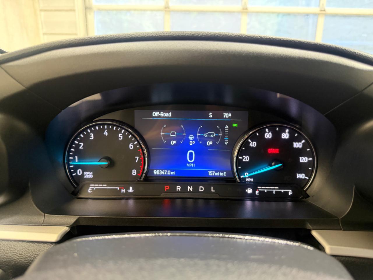 Ford Explorer XLT 4WD 2022