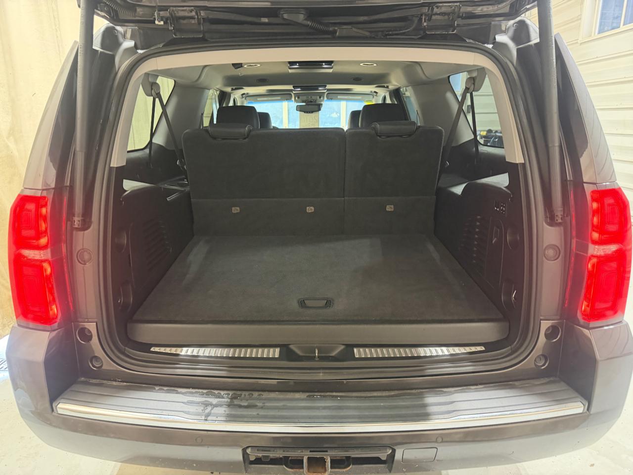 Chevrolet Suburban 4WD 4dr 1500 LTZ 2016
