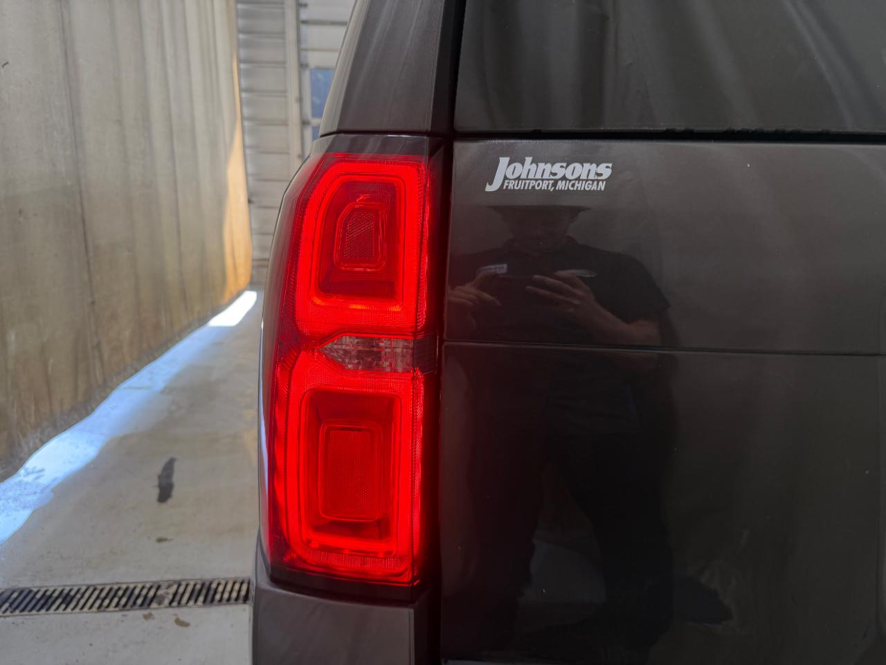 Chevrolet Suburban 4WD 4dr 1500 LTZ 2016