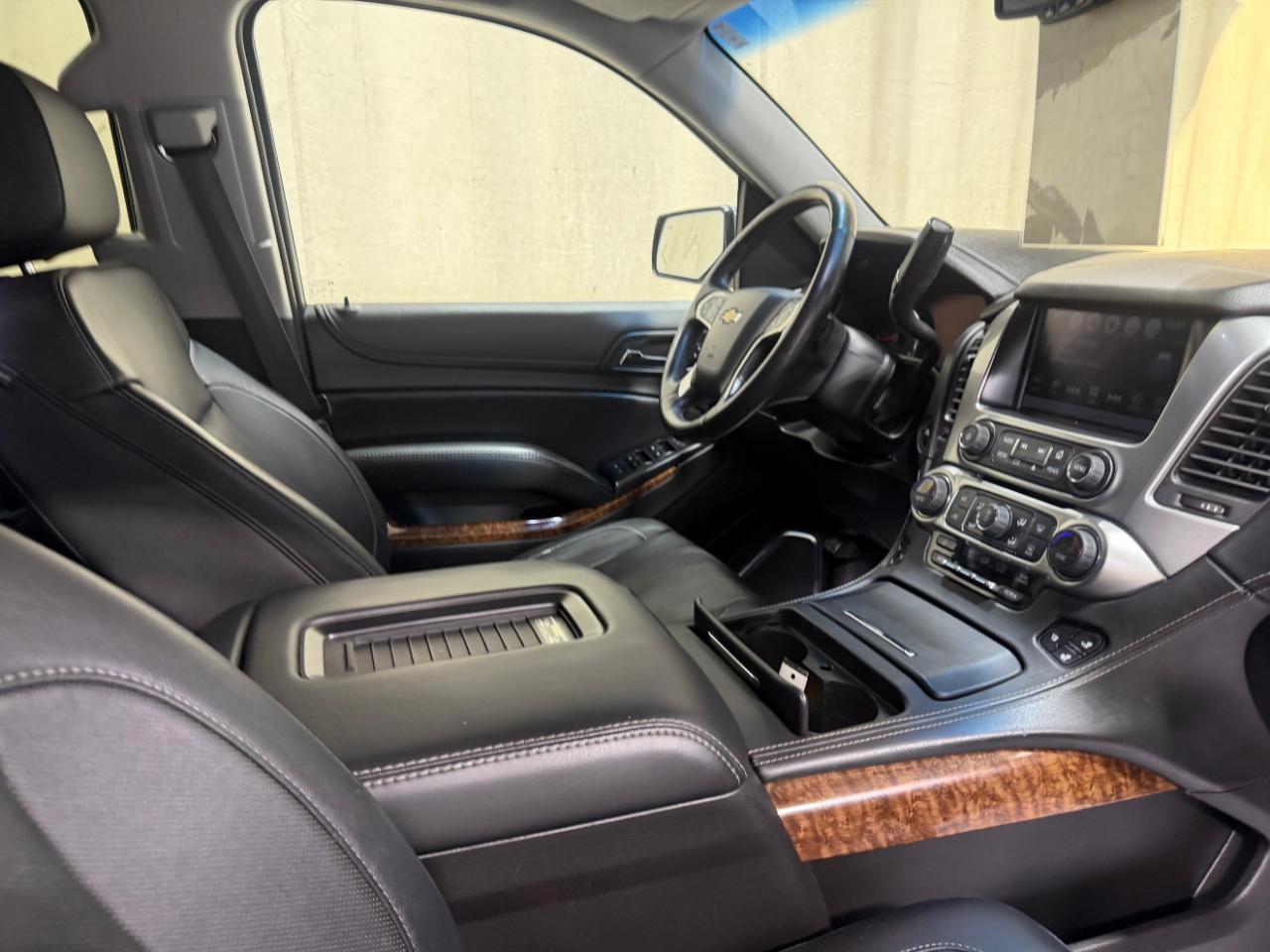 Chevrolet Suburban 4WD 4dr 1500 LTZ 2016
