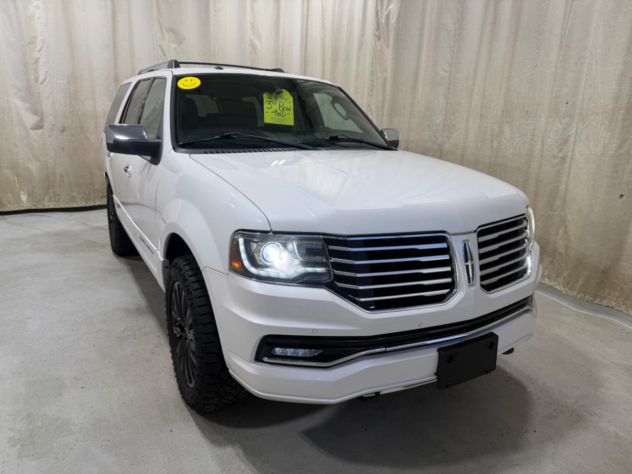 Lincoln Navigator 4WD 4dr 2015
