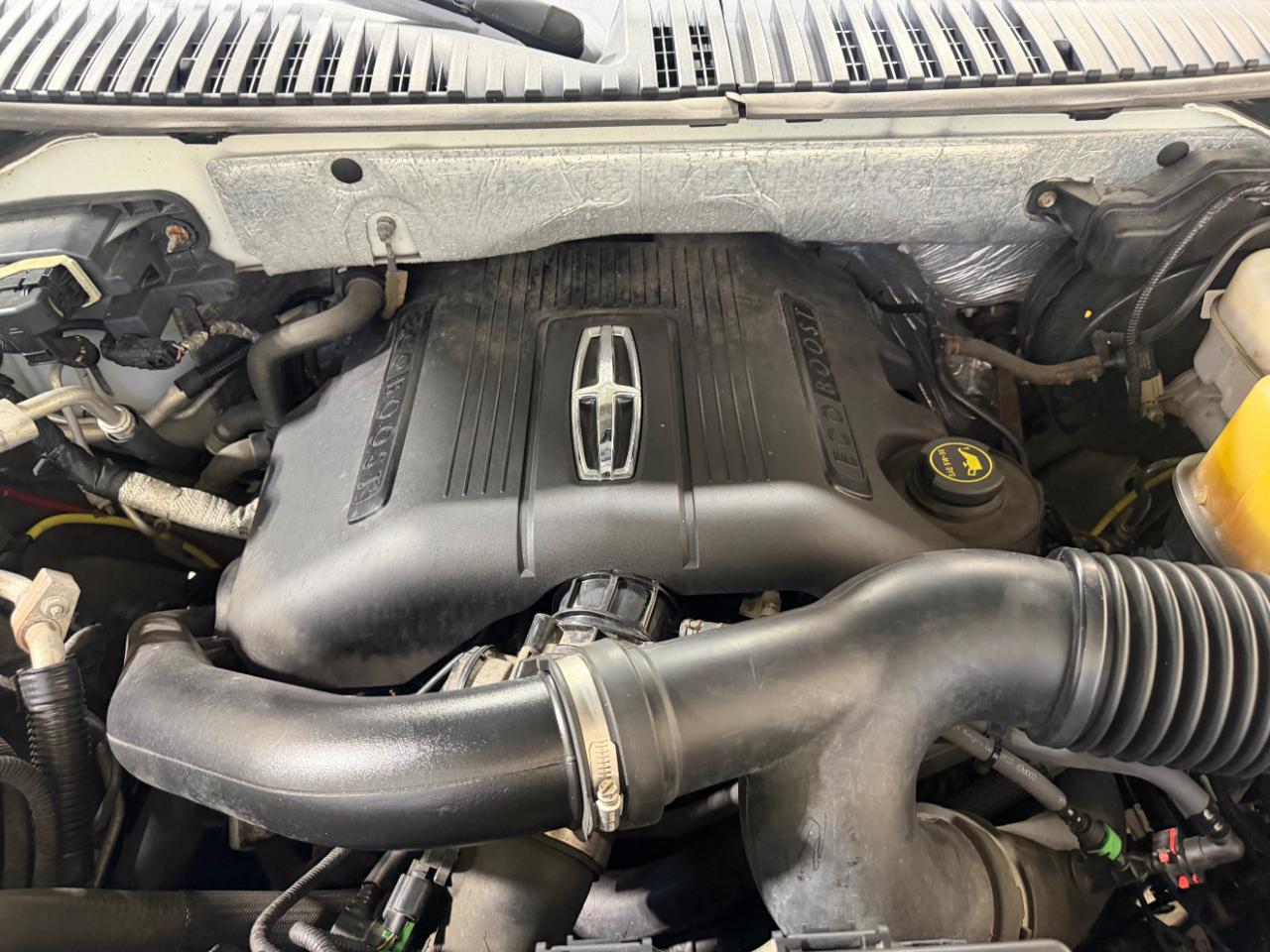 Lincoln Navigator 4WD 4dr 2015