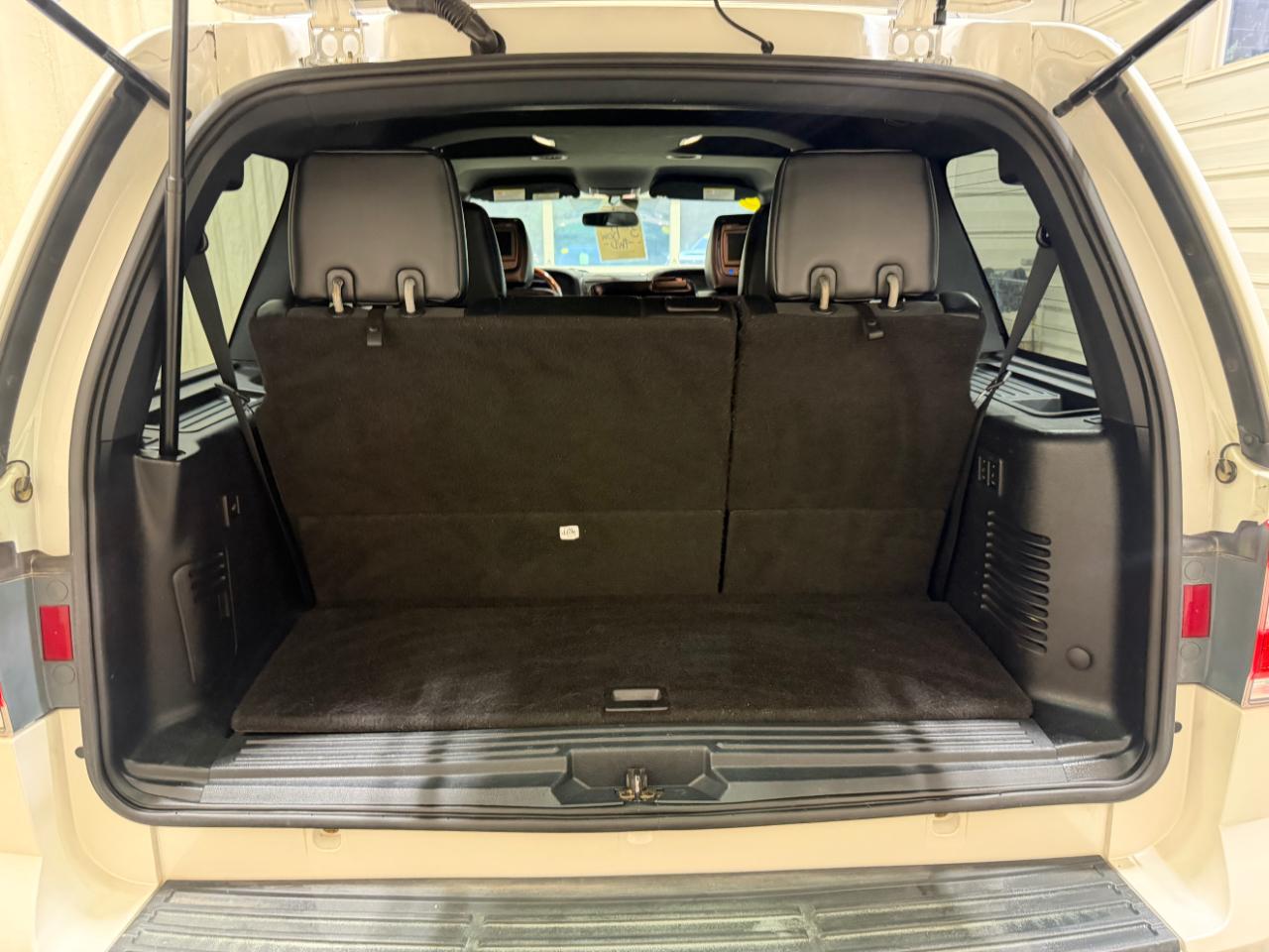 Lincoln Navigator 4WD 4dr 2015