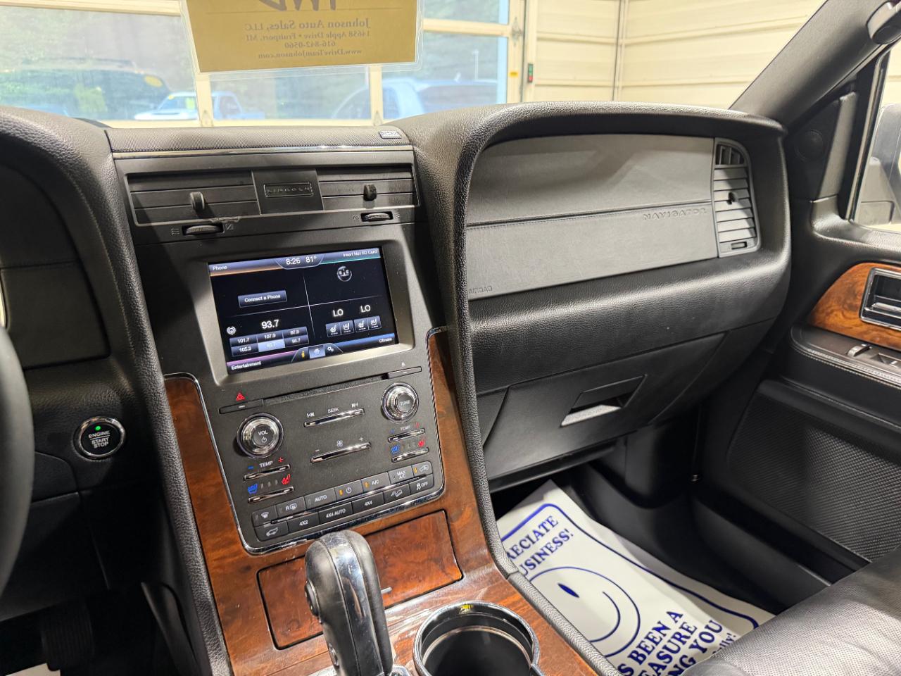 Lincoln Navigator 4WD 4dr 2015