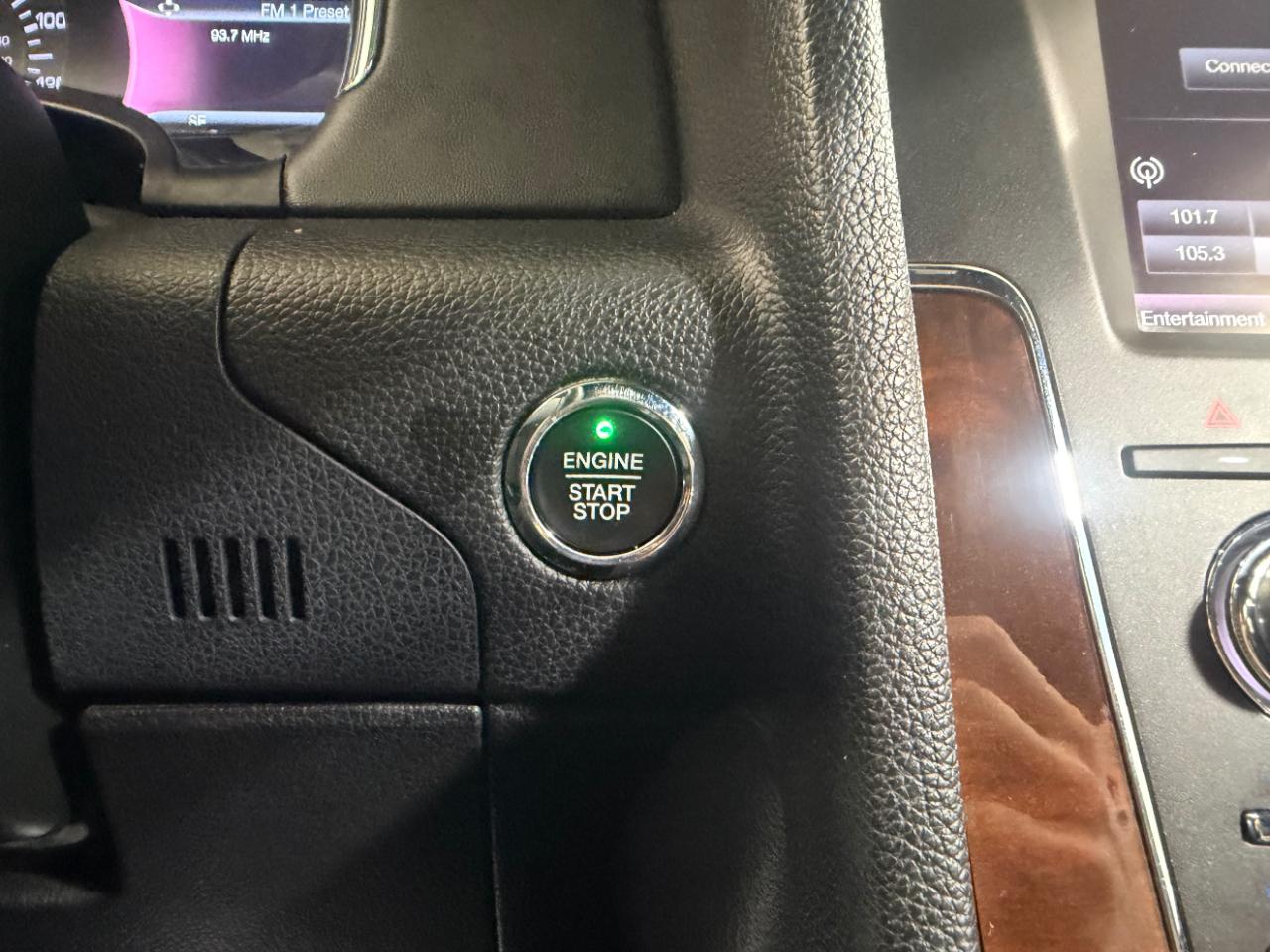 Lincoln Navigator 4WD 4dr 2015