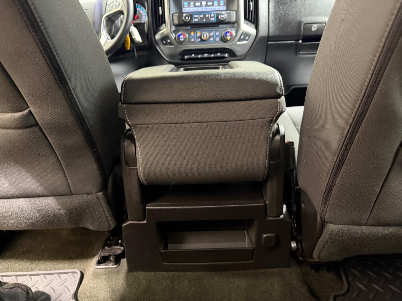 Chevrolet Silverado 1500 4WD Crew Cab 143.5" LT w/2LT 2017