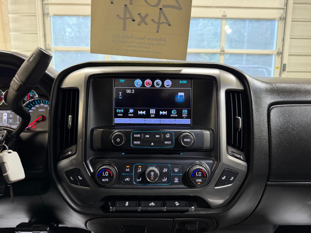 Chevrolet Silverado 1500 4WD Crew Cab 143.5" LT w/2LT 2017