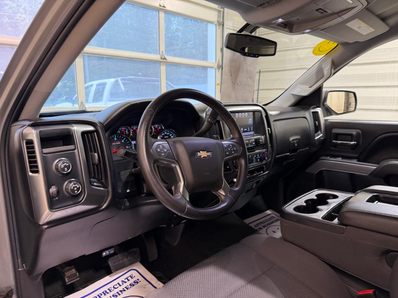 Chevrolet Silverado 1500 4WD Crew Cab 143.5" LT w/2LT 2017