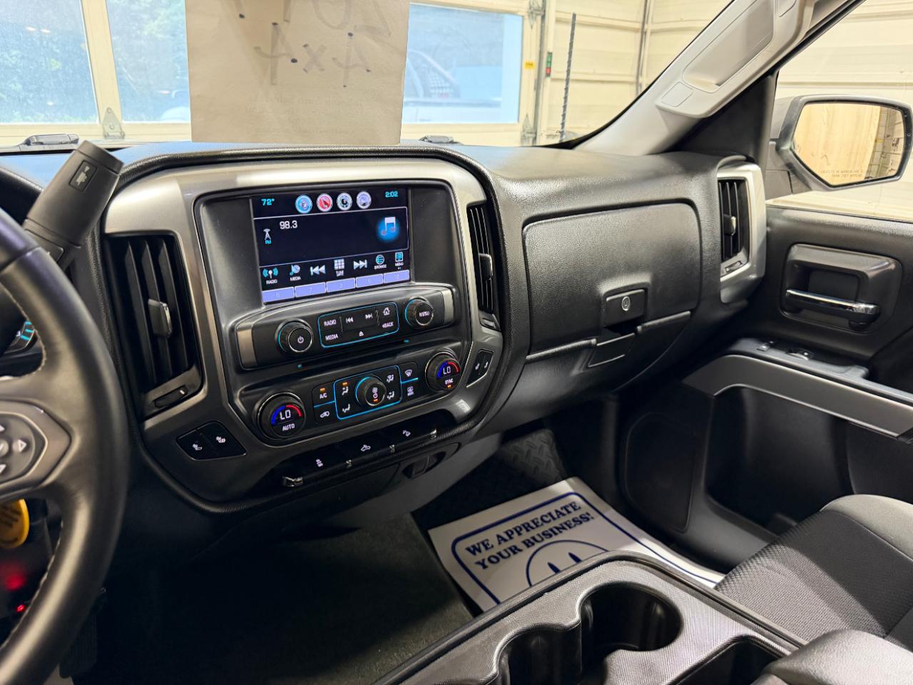 Chevrolet Silverado 1500 4WD Crew Cab 143.5" LT w/2LT 2017
