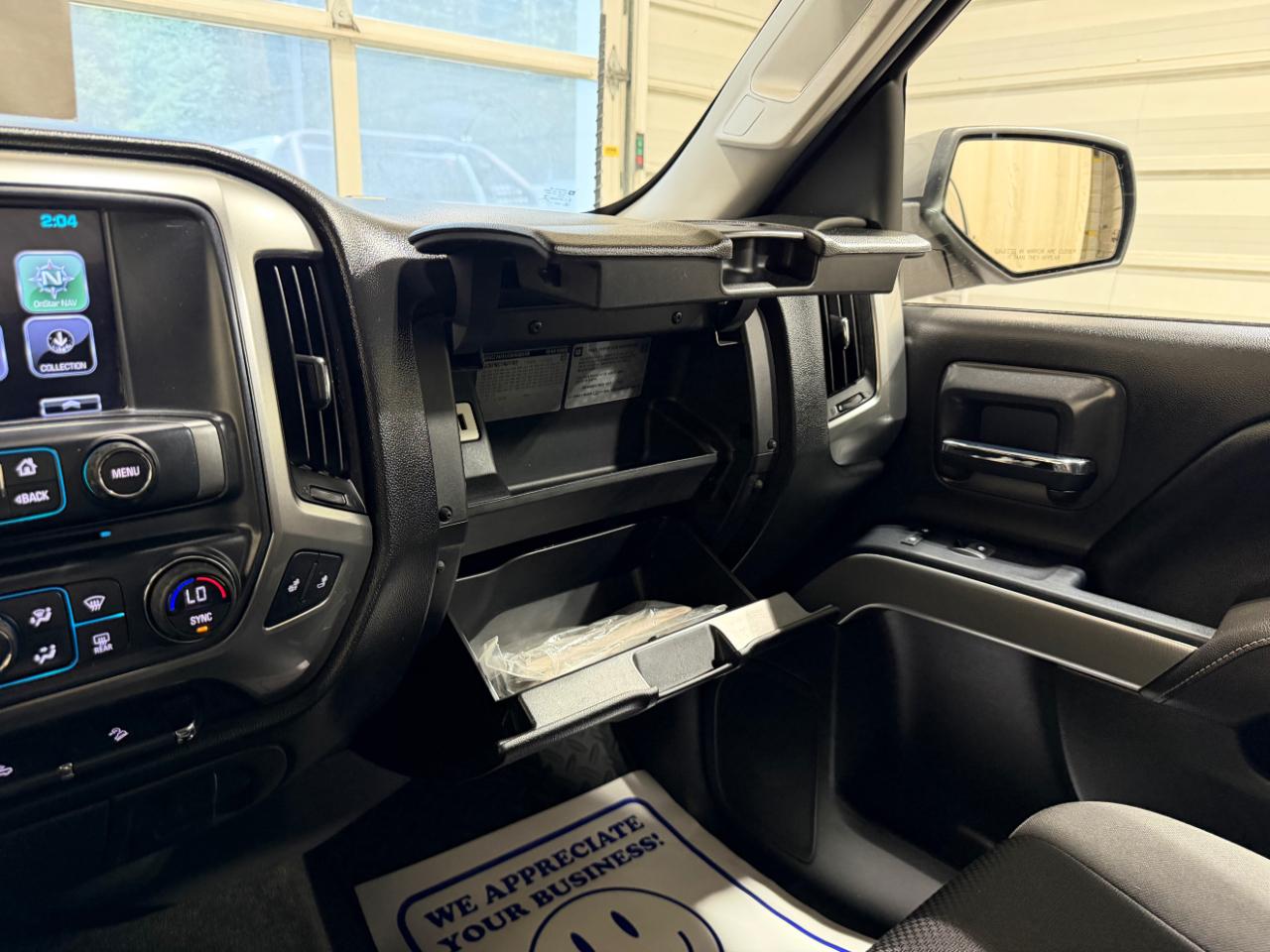 Chevrolet Silverado 1500 4WD Crew Cab 143.5" LT w/2LT 2017