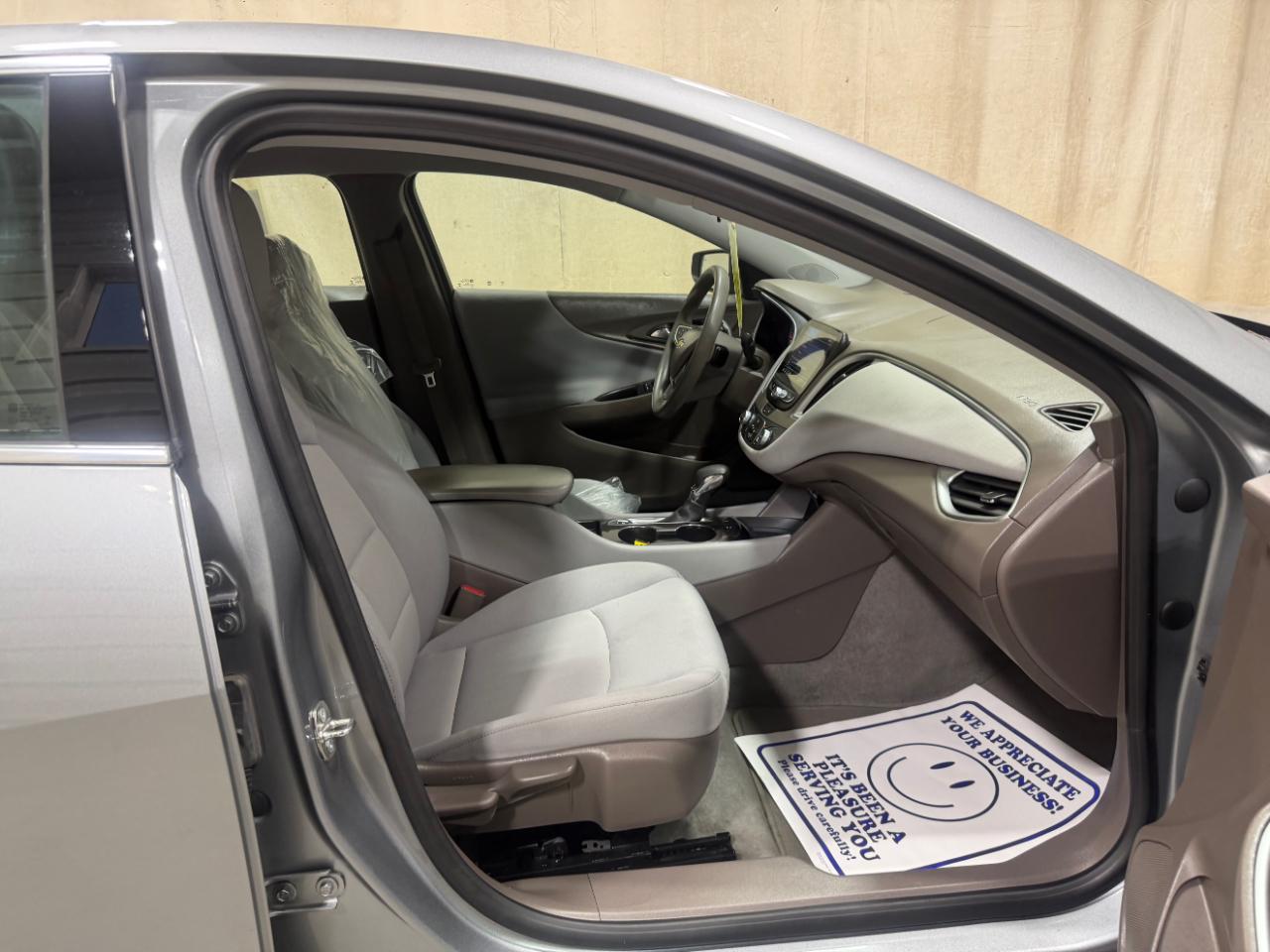 Chevrolet Malibu 4dr Sdn LS w/1FL 2024