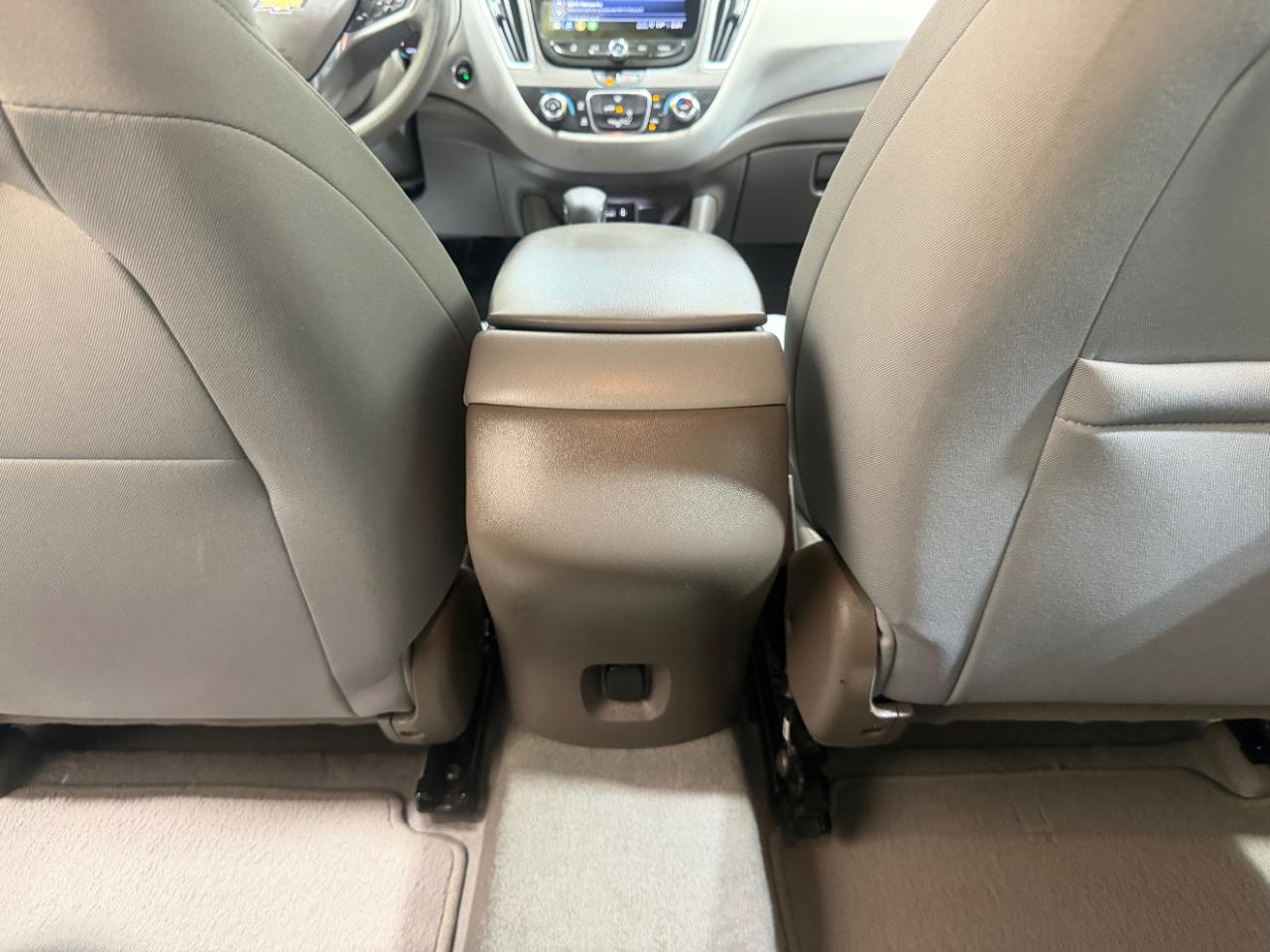 Chevrolet Malibu 4dr Sdn LS w/1FL 2024