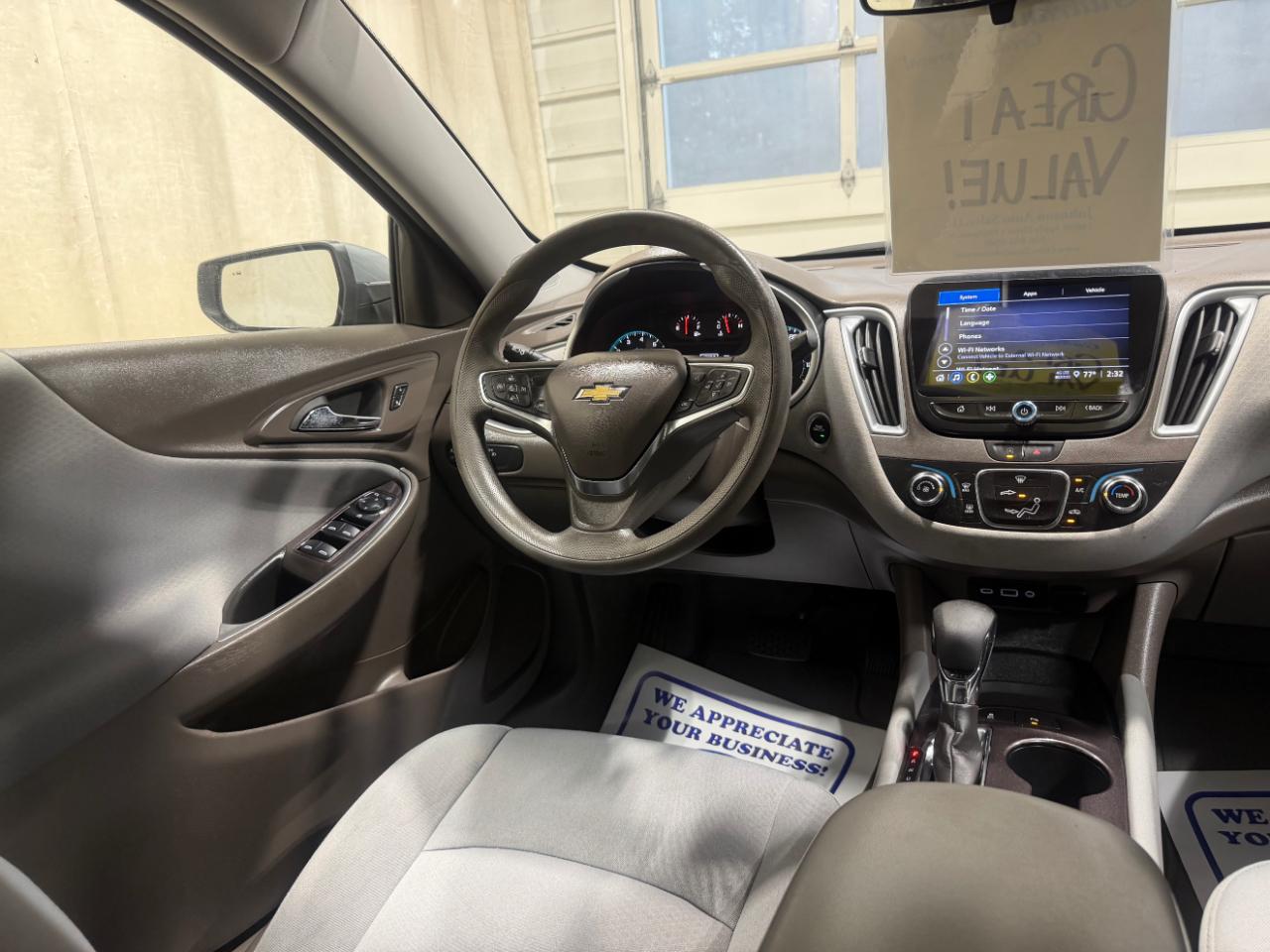 Chevrolet Malibu 4dr Sdn LS w/1FL 2024