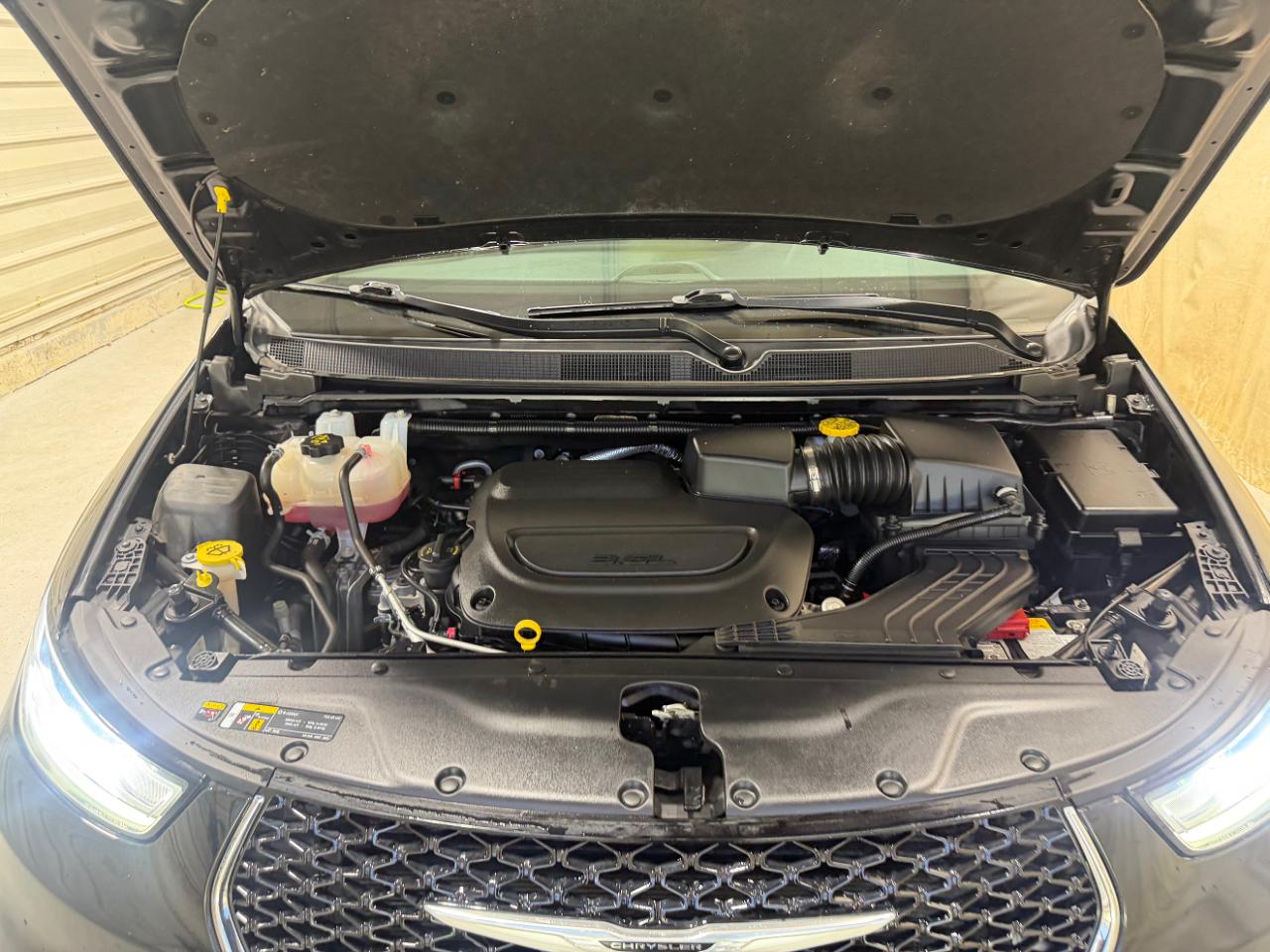 Chrysler Pacifica Touring L AWD 2023