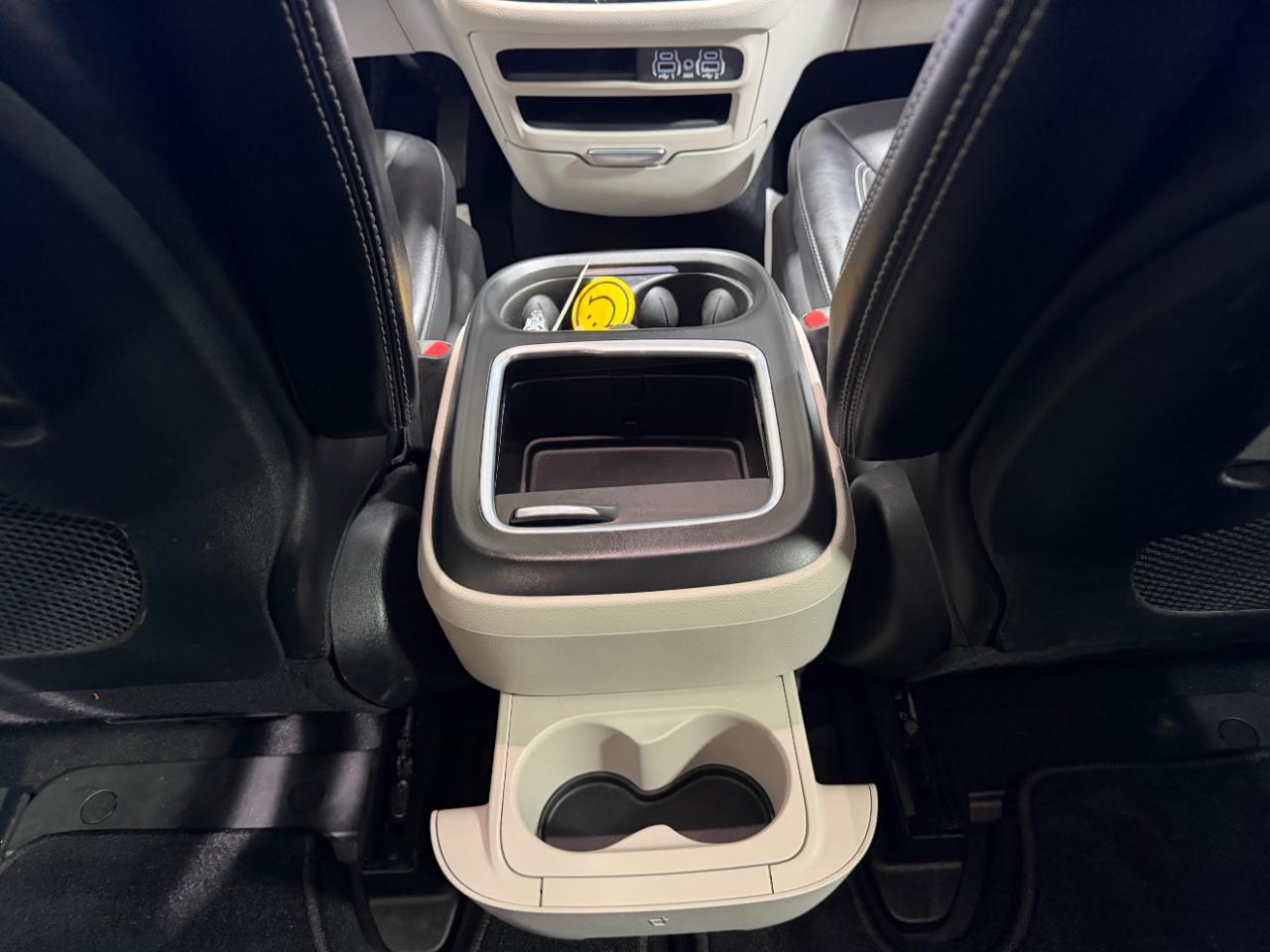Chrysler Pacifica Touring L AWD 2023