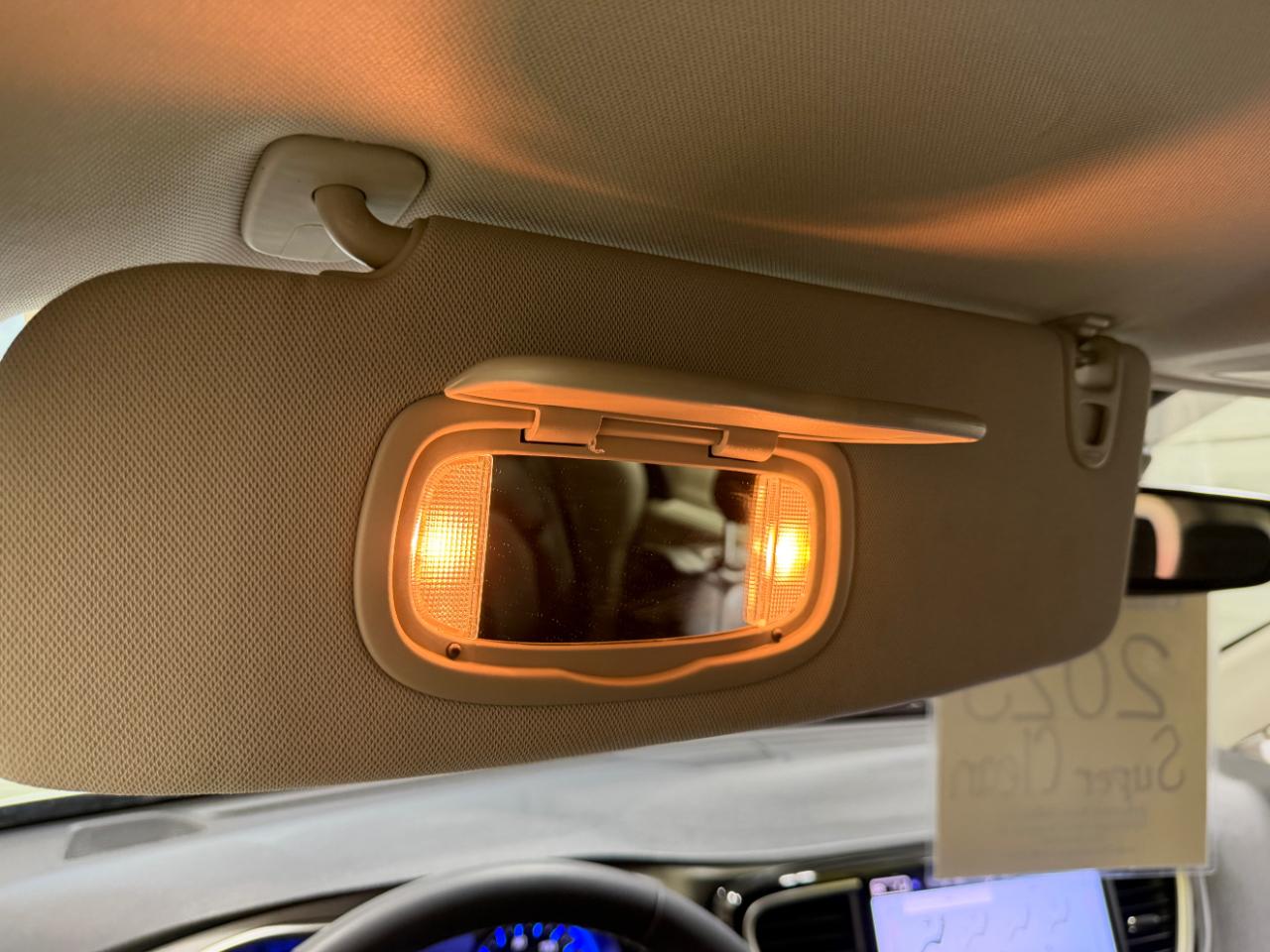Chrysler Pacifica Touring L AWD 2023