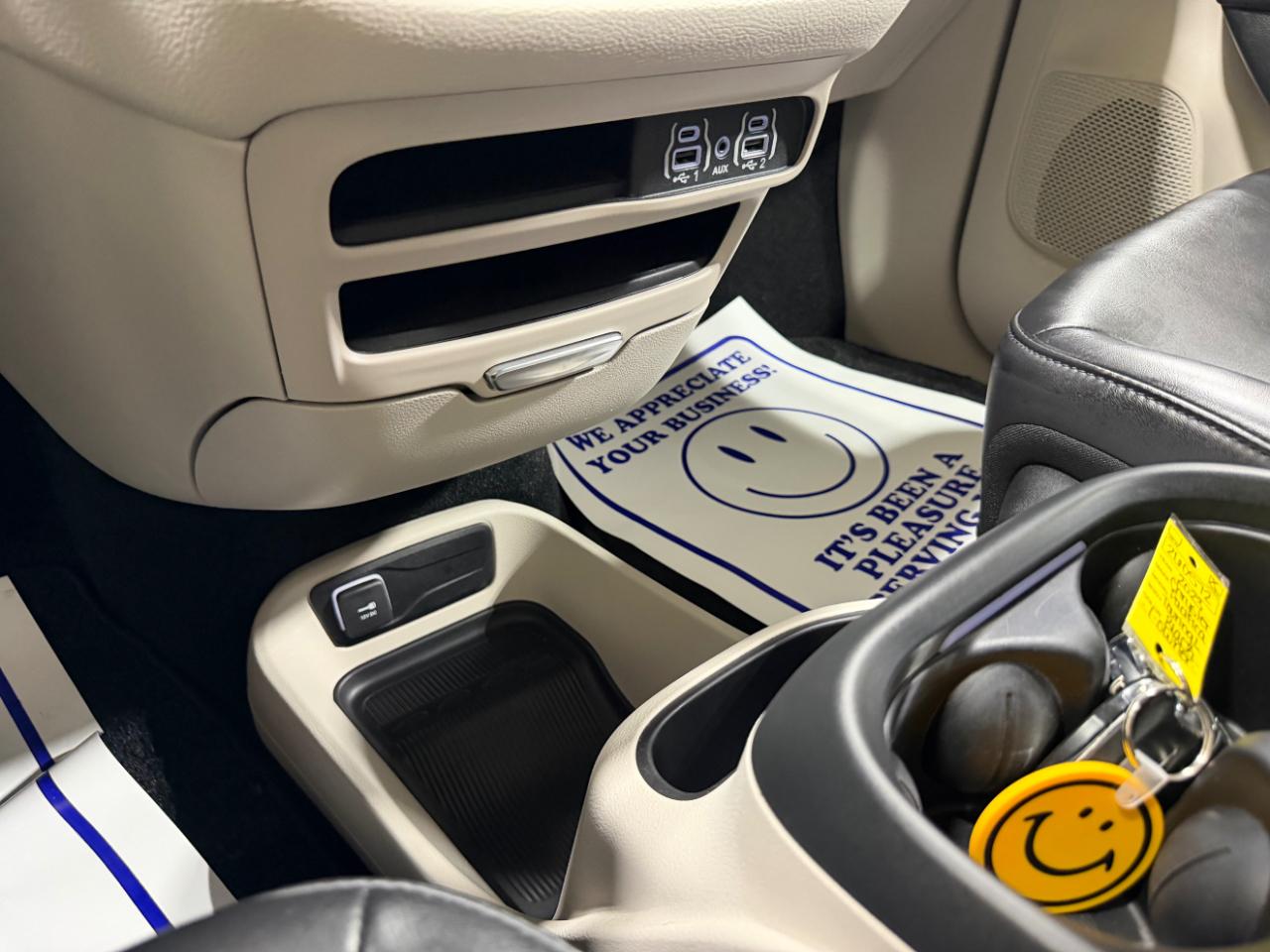 Chrysler Pacifica Touring L AWD 2023