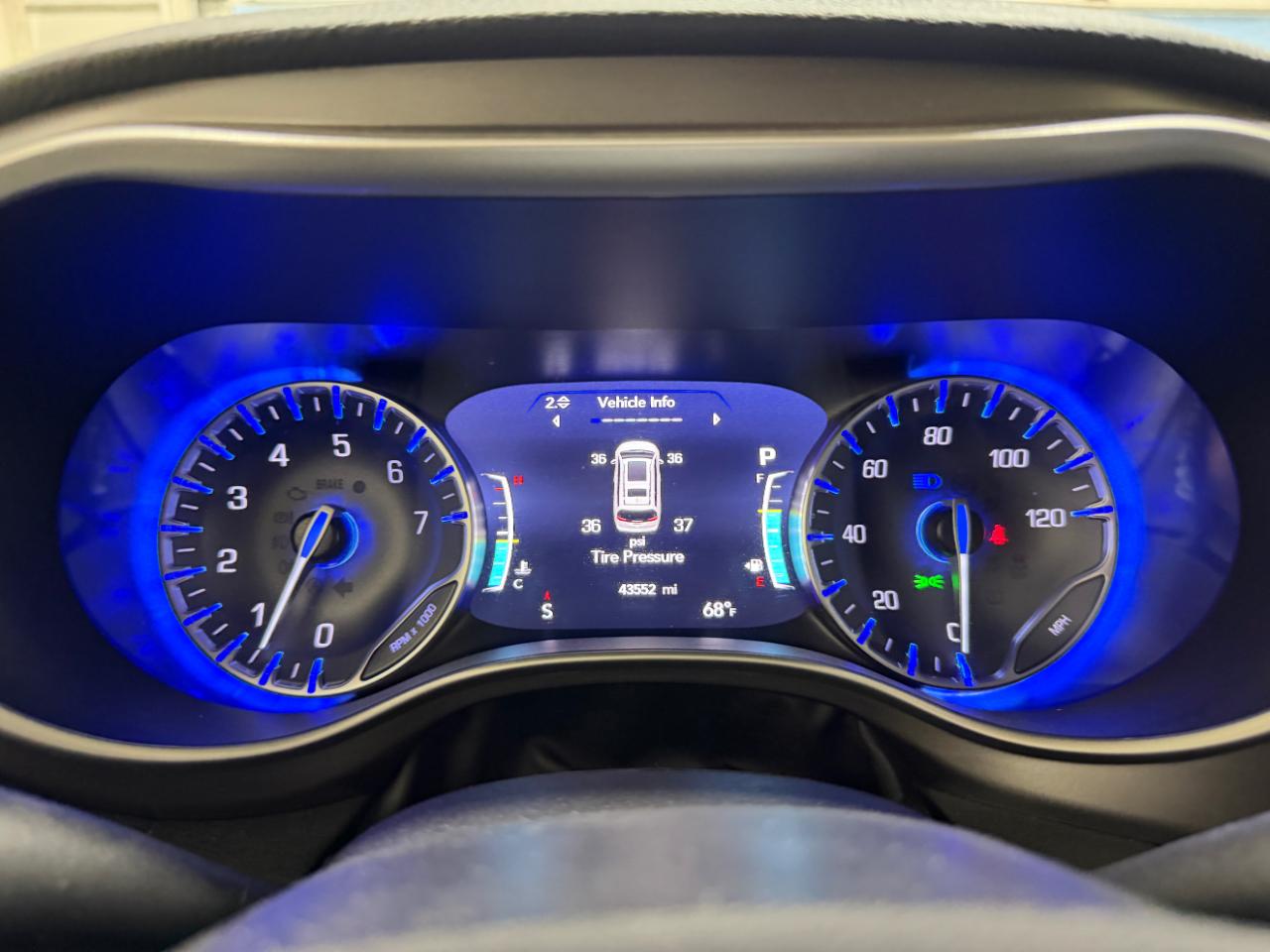 Chrysler Pacifica Touring L AWD 2023