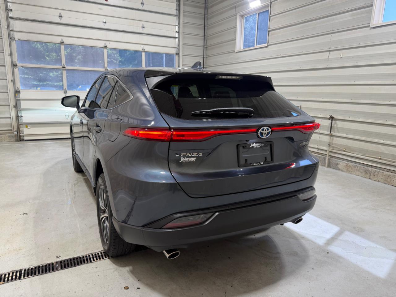 Toyota Venza LE AWD (Natl) 2021