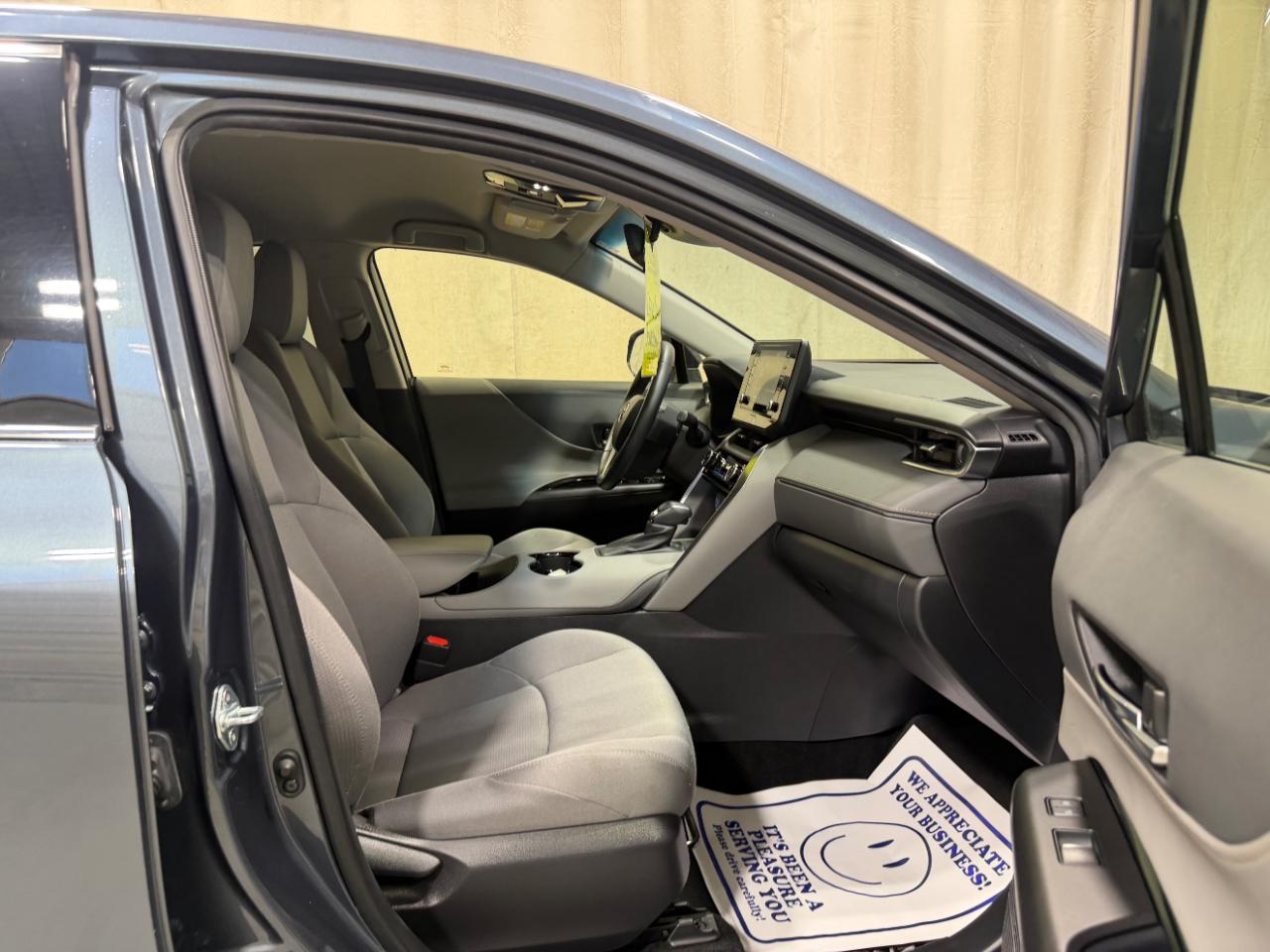 Toyota Venza LE AWD (Natl) 2021
