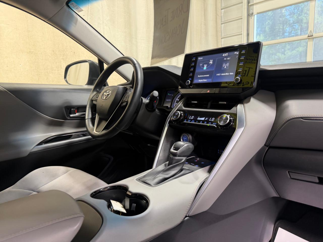 Toyota Venza LE AWD (Natl) 2021