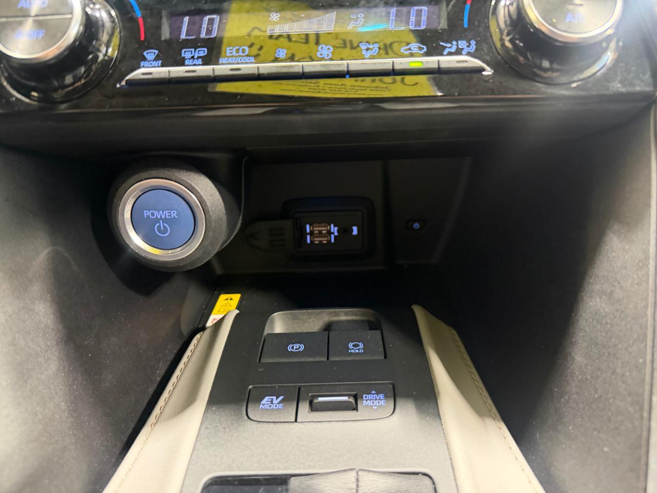 Toyota Venza LE AWD (Natl) 2021