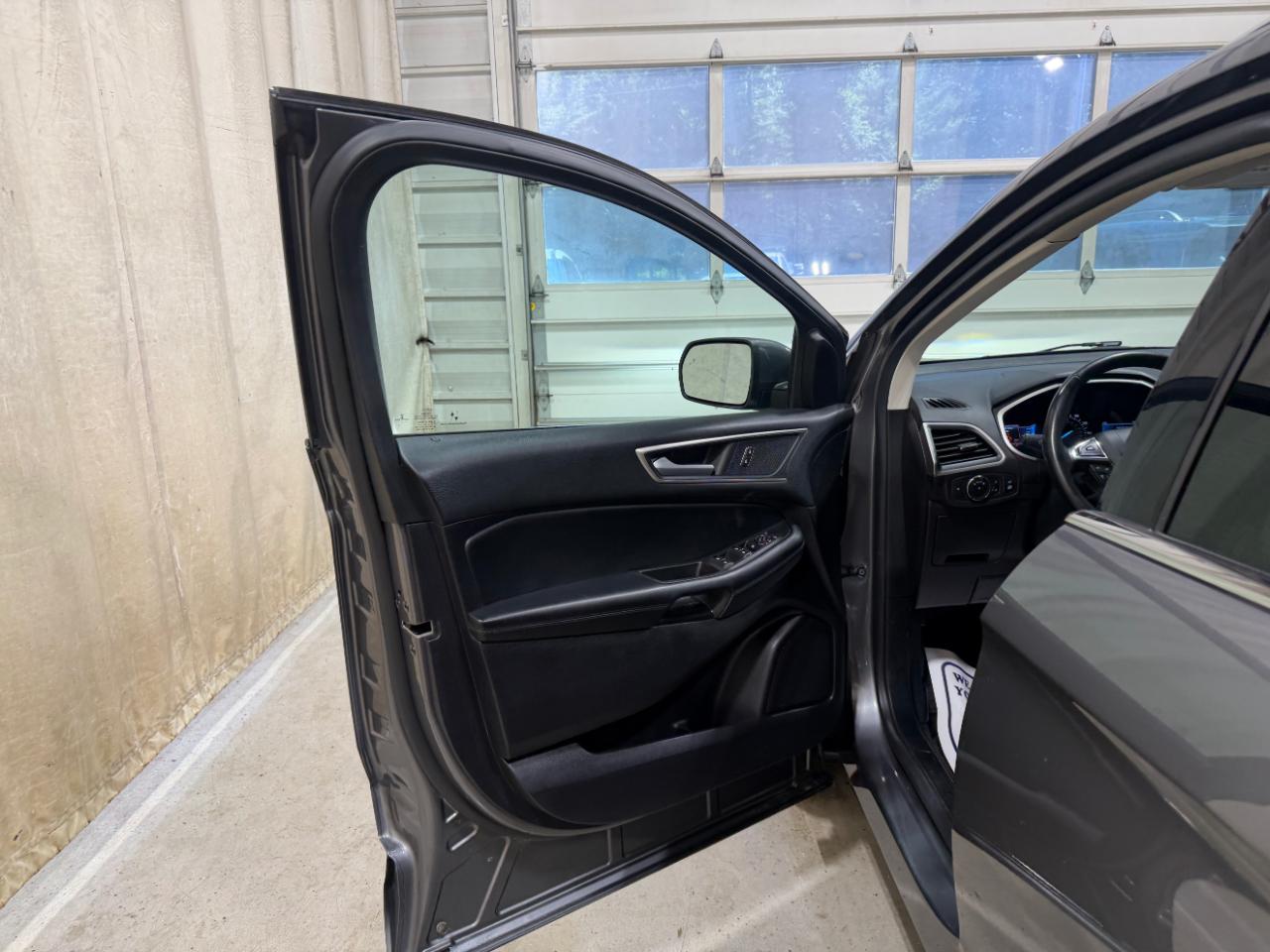 Ford Edge SEL AWD 2021