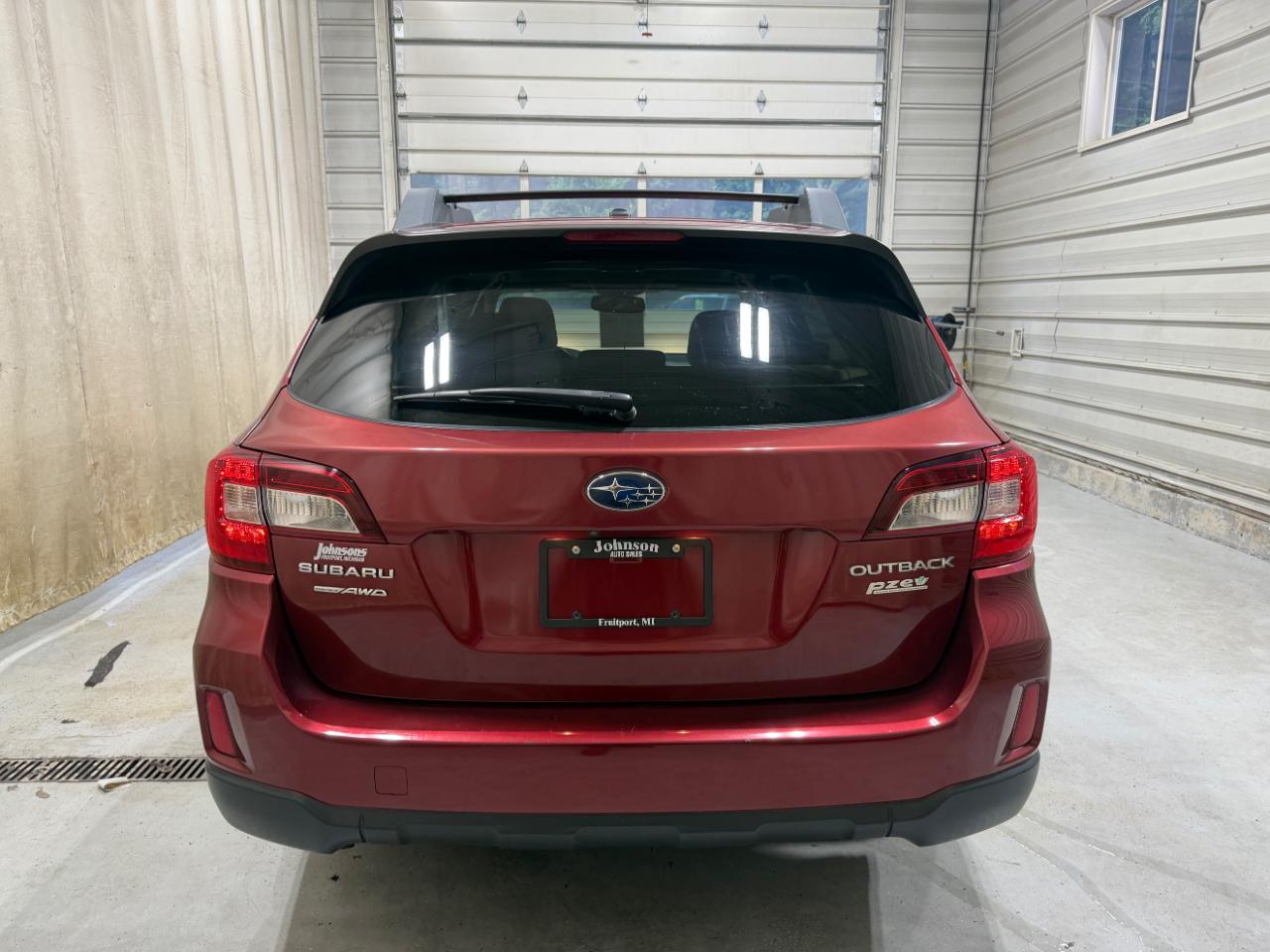 Subaru Outback 4dr Wgn 2.5i Premium PZEV 2015