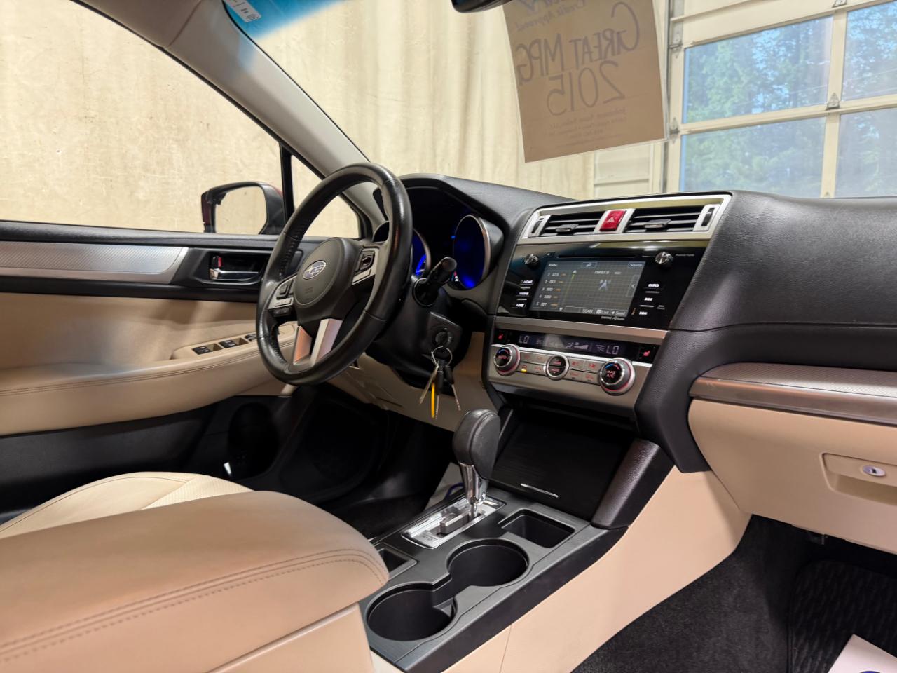 Subaru Outback 4dr Wgn 2.5i Premium PZEV 2015
