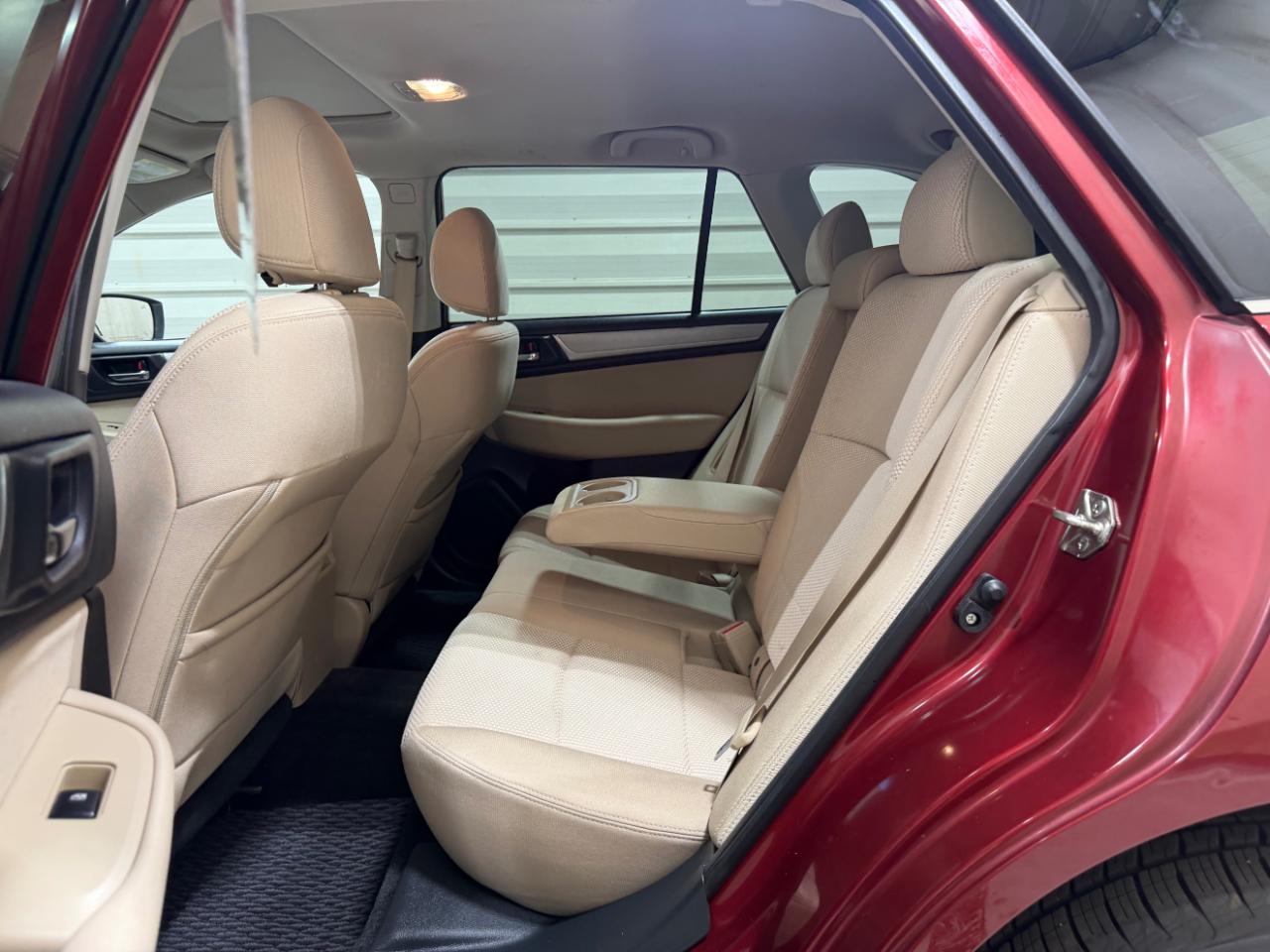 Subaru Outback 4dr Wgn 2.5i Premium PZEV 2015