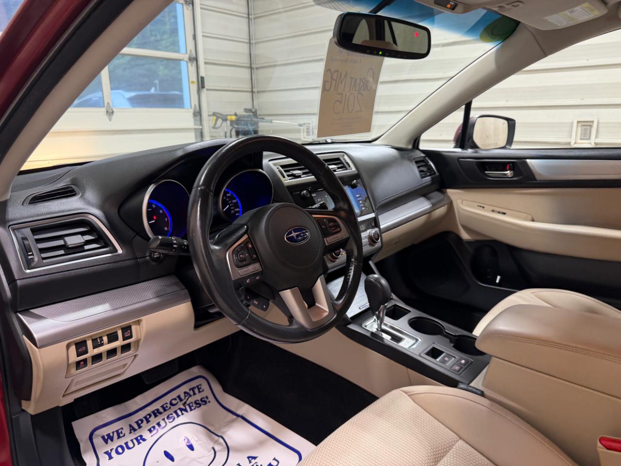 Subaru Outback 4dr Wgn 2.5i Premium PZEV 2015