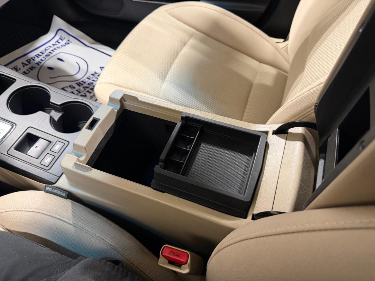Subaru Outback 4dr Wgn 2.5i Premium PZEV 2015