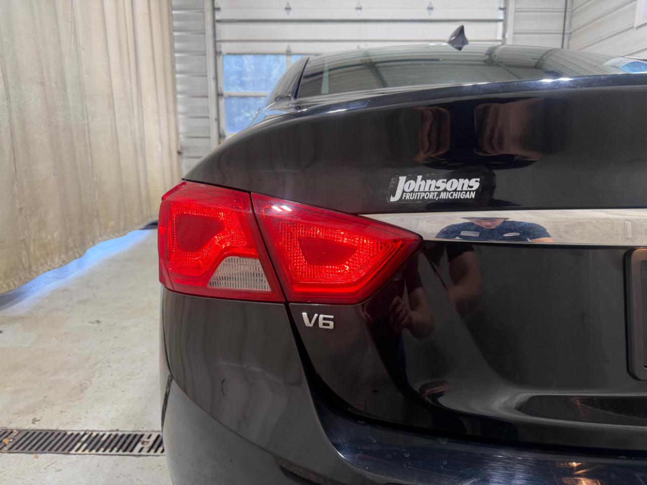 Chevrolet Impala 4dr Sdn LS w/1FL 2019