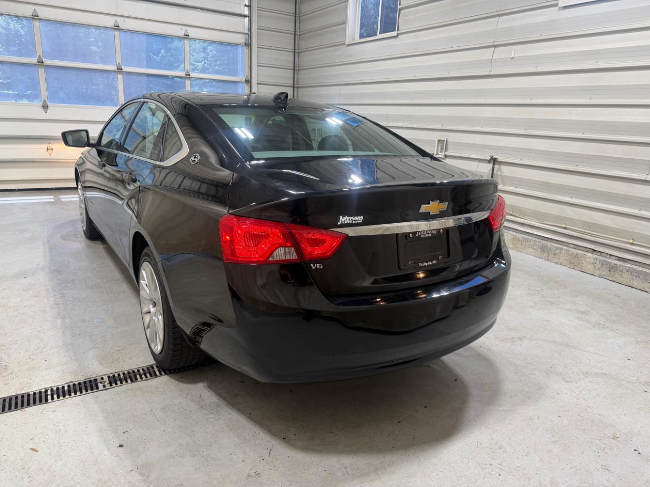 Chevrolet Impala 4dr Sdn LS w/1FL 2019