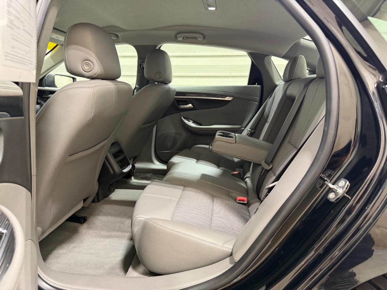 Chevrolet Impala 4dr Sdn LS w/1FL 2019