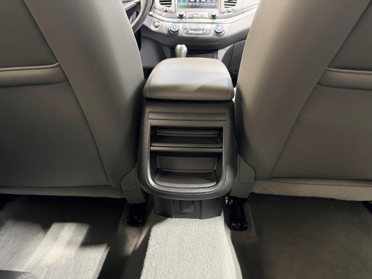 Chevrolet Impala 4dr Sdn LS w/1FL 2019