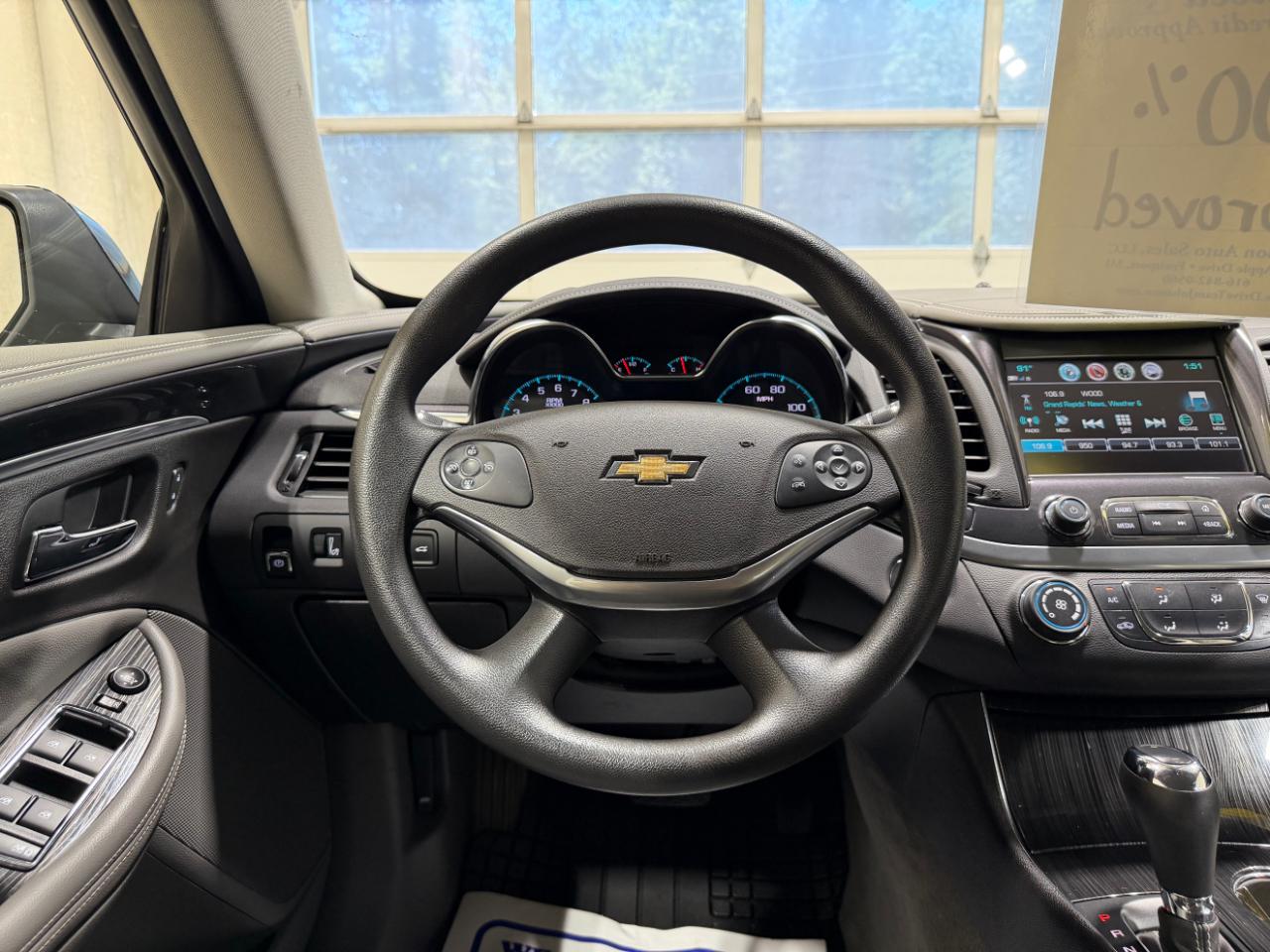 Chevrolet Impala 4dr Sdn LS w/1FL 2019