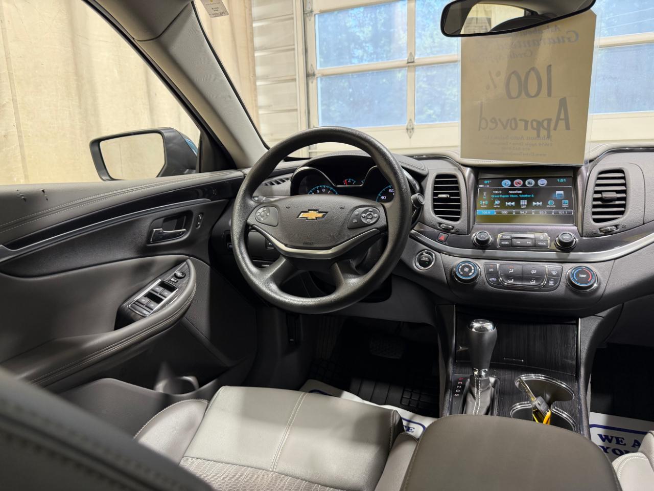 Chevrolet Impala 4dr Sdn LS w/1FL 2019