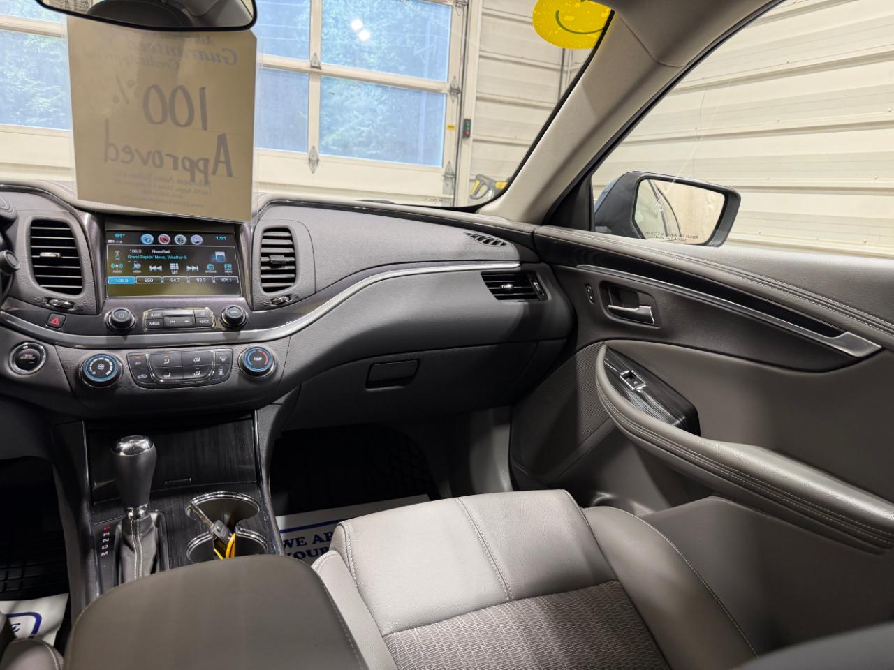 Chevrolet Impala 4dr Sdn LS w/1FL 2019