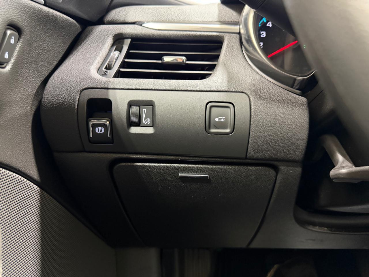Chevrolet Impala 4dr Sdn LS w/1FL 2019