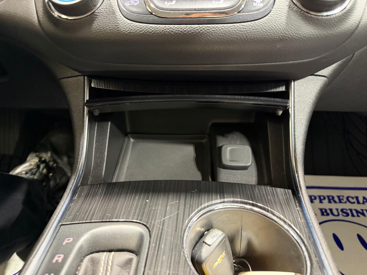 Chevrolet Impala 4dr Sdn LS w/1FL 2019