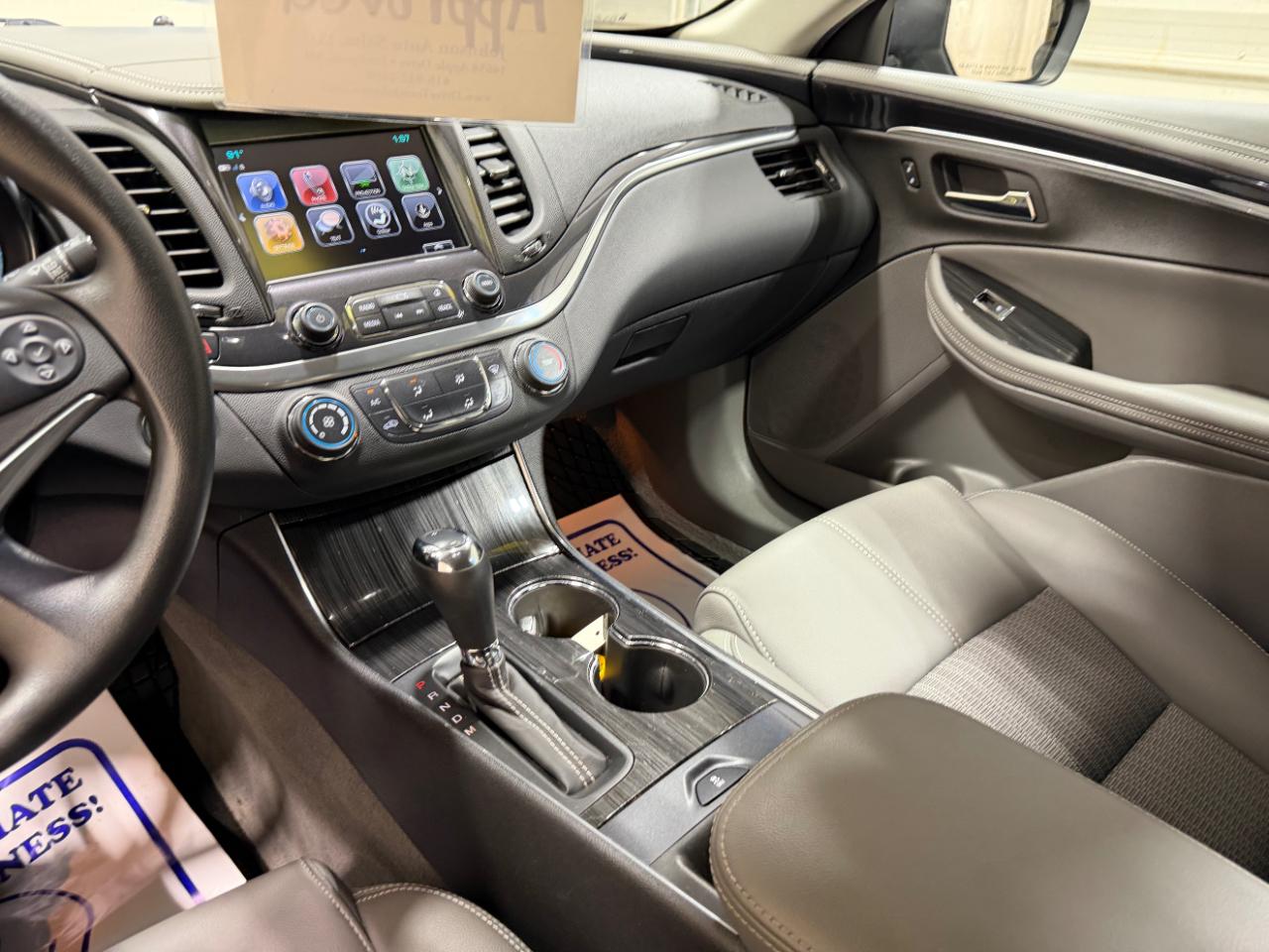 Chevrolet Impala 4dr Sdn LS w/1FL 2019