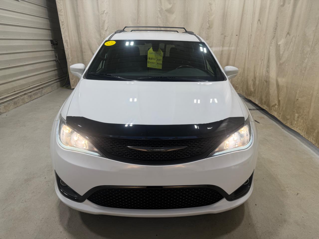Chrysler Pacifica Touring L FWD 2019